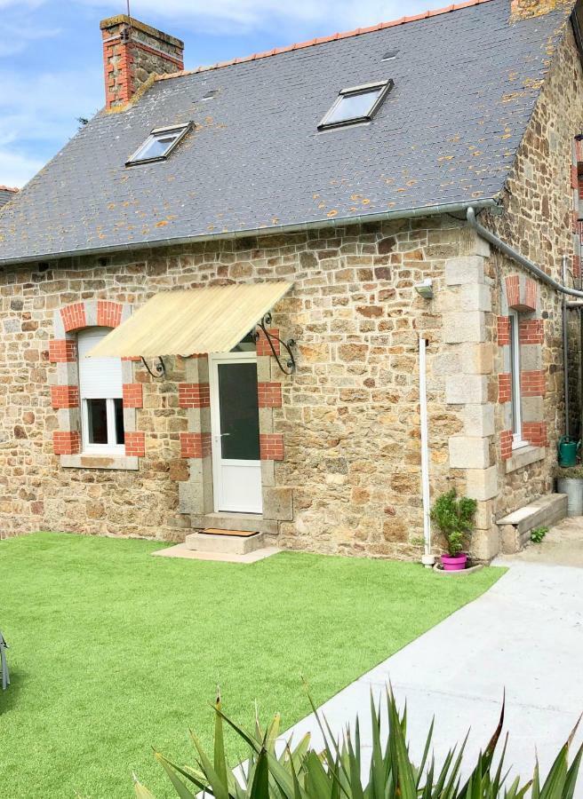 Maison De Campagne Cosy Et Calme Roz-sur-Couesnon Eksteriør billede